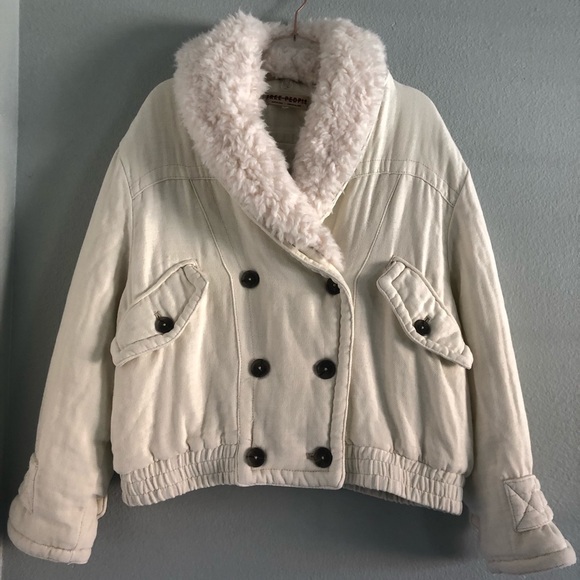 SOLD✨FREE PEOPLE Georgie Ivory Faux Fur Bomber Jacket - Picture 5 of 9